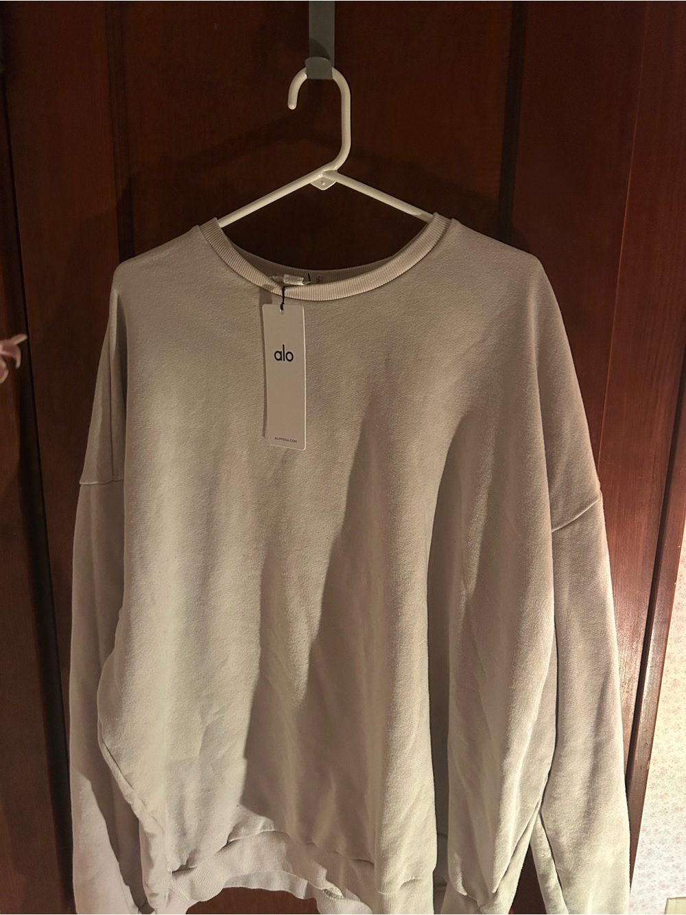 ALO Yoga Men's Crewneck Sweatshirt in Light Beige